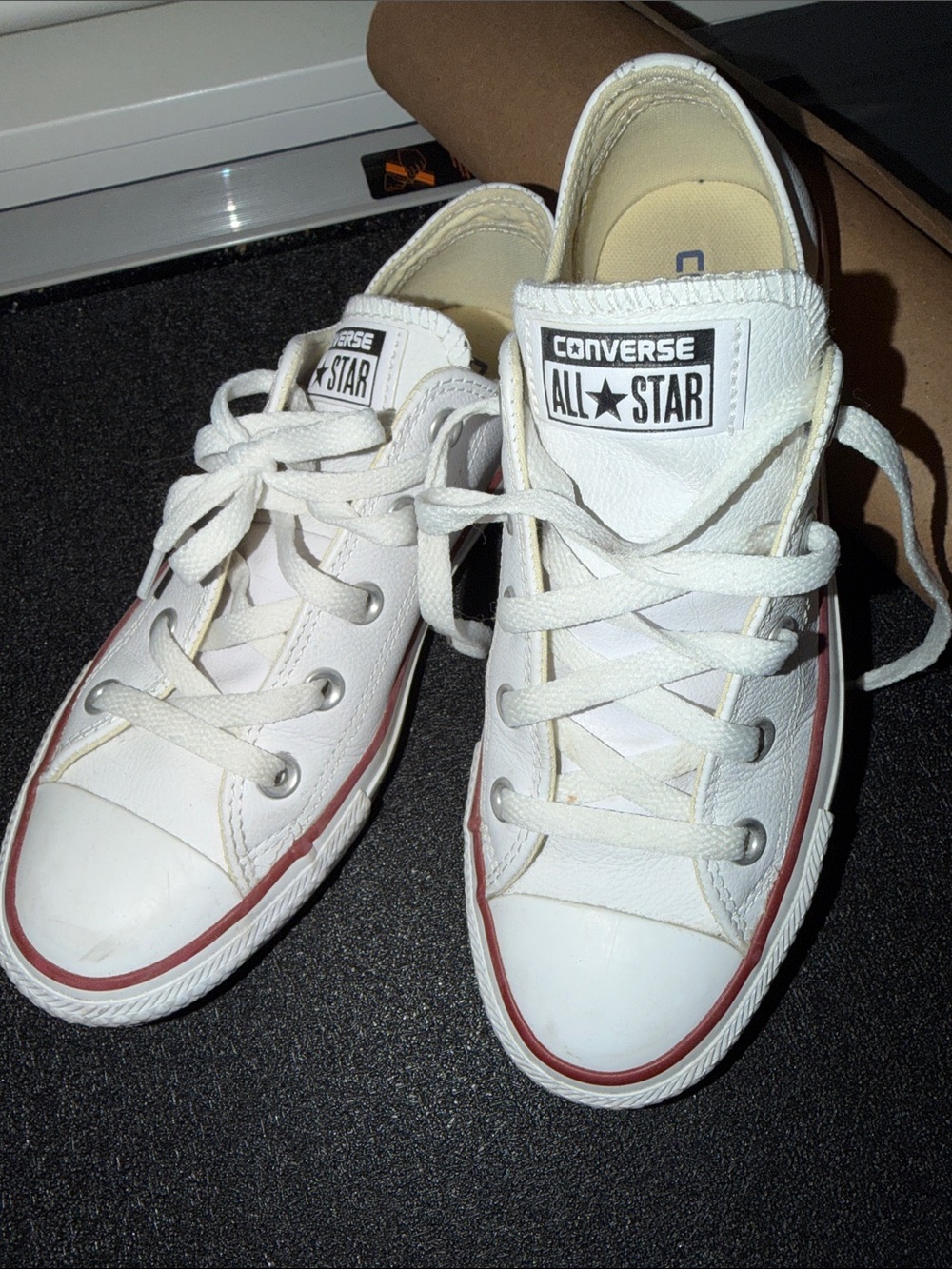 Converse White Low-Top Kids Sneakers with Red Trim Sz Women's 6